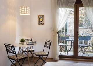 Апартаменты Delightful Studio Sara Вирпазар Апартаменты-9