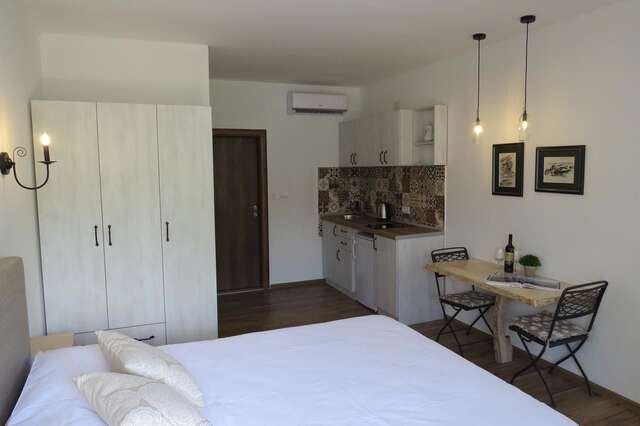 Апартаменты Delightful Studio Sara Вирпазар-10